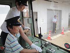 京王2010系（伊予鉄800系）検査票銘板　タイムセール中 伊予鉄800系（元京王2010系）検査票銘板 - メルカリ