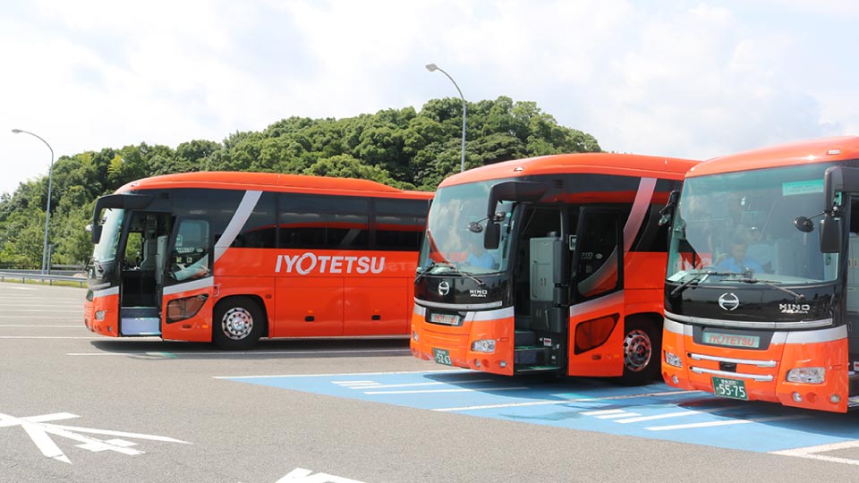 貸切バス